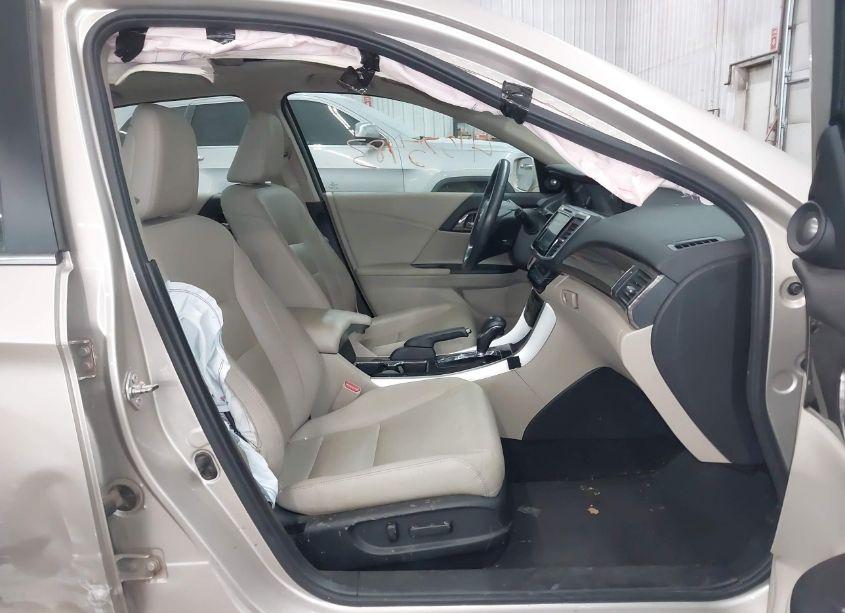 Photo 5 of 2016 Honda Accord EX-L (VIN 1HGCR2F87GA229700)