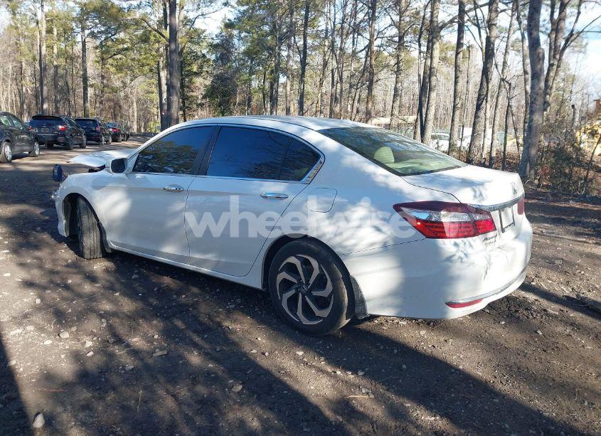Photo 2 of 2016 Honda Accord EX-L (VIN 1HGCR2F87GA238686)