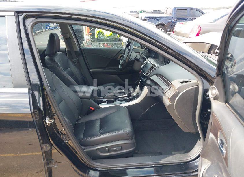 Photo 5 of 2017 Honda Accord EX-L (VIN 1HGCR2F87HA150416)