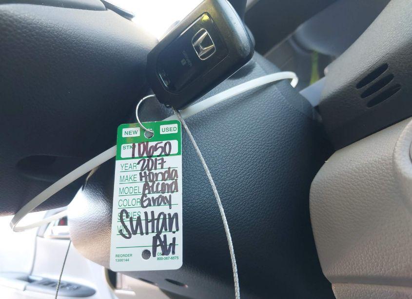 Photo 11 of 2017 Honda Accord EX-L (VIN 1HGCR2F87HA181875)