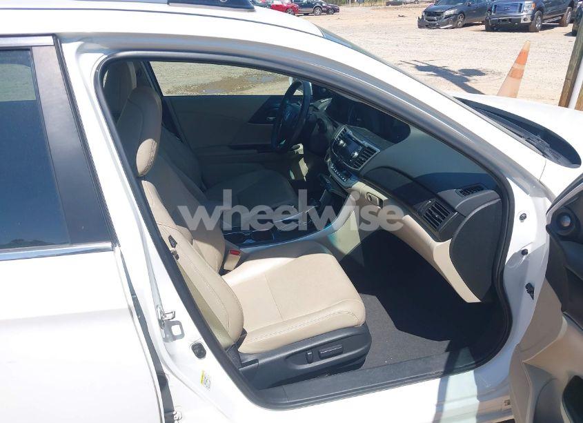 Photo 5 of 2013 Honda Accord EX-L (VIN 1HGCR2F88DA009767)