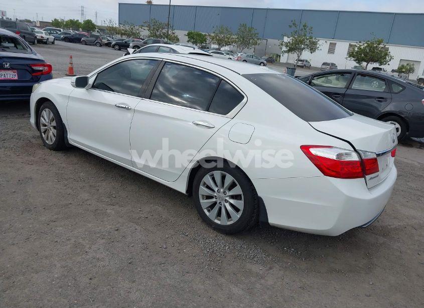 Photo 3 of 2013 Honda Accord EX-L (VIN 1HGCR2F88DA027816)