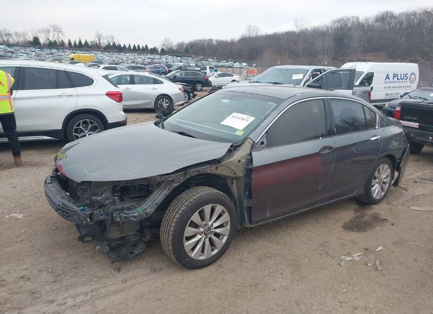 Photo 2 of 2013 Honda Accord EX-L (VIN 1HGCR2F88DA106712)
