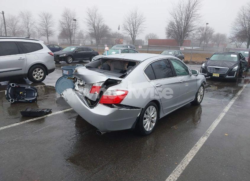 Photo 4 of 2013 Honda Accord EX-L (VIN 1HGCR2F88DA120481)