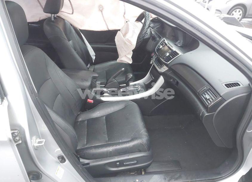 Photo 5 of 2013 Honda Accord EX-L (VIN 1HGCR2F88DA120481)