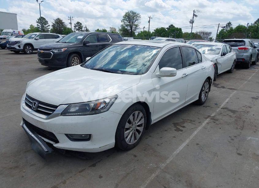 Photo 2 of 2013 Honda Accord EX-L (VIN 1HGCR2F88DA123736)