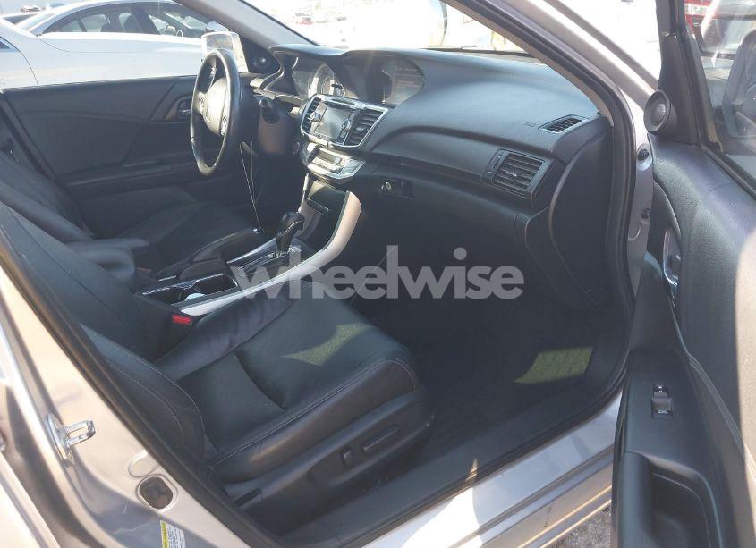 Photo 5 of 2013 Honda Accord EX-L (VIN 1HGCR2F88DA145770)