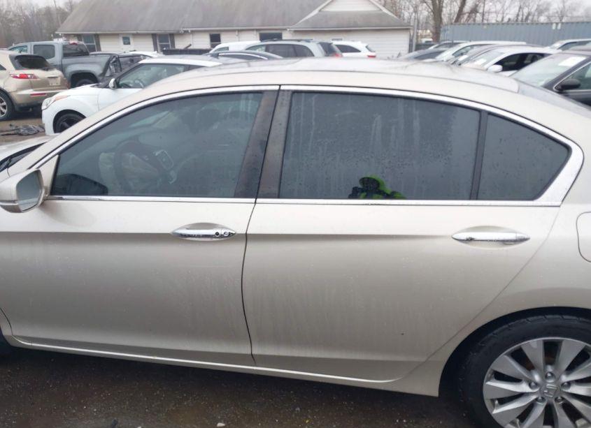 Photo 15 of 2013 Honda Accord EX-L (VIN 1HGCR2F88DA232472)