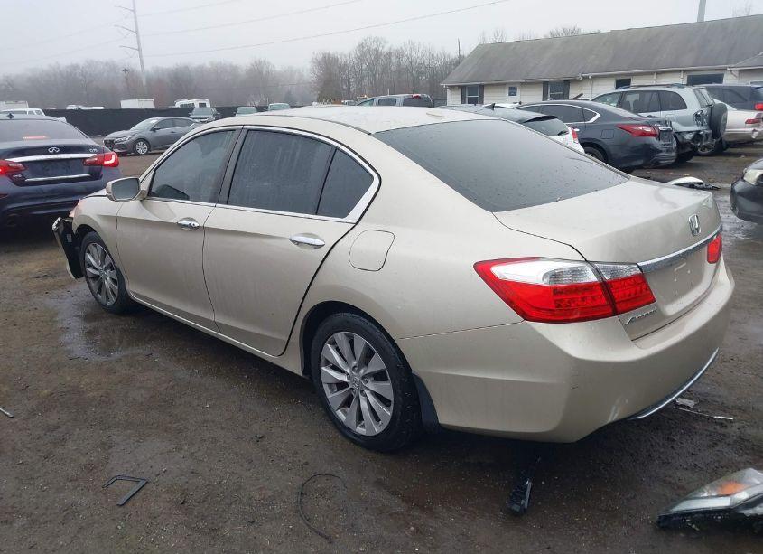 Photo 3 of 2013 Honda Accord EX-L (VIN 1HGCR2F88DA232472)