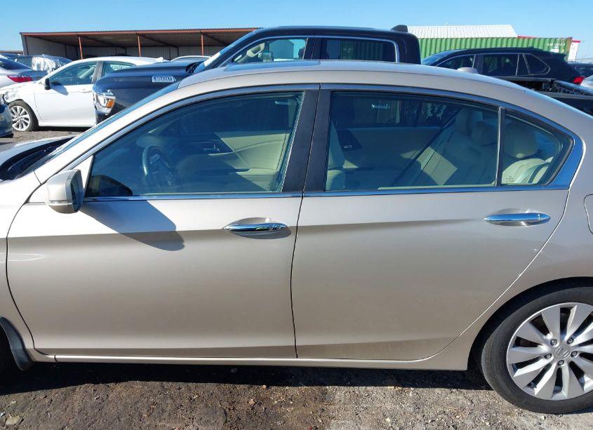 Photo 14 of 2014 Honda Accord EX-L (VIN 1HGCR2F88EA051471)