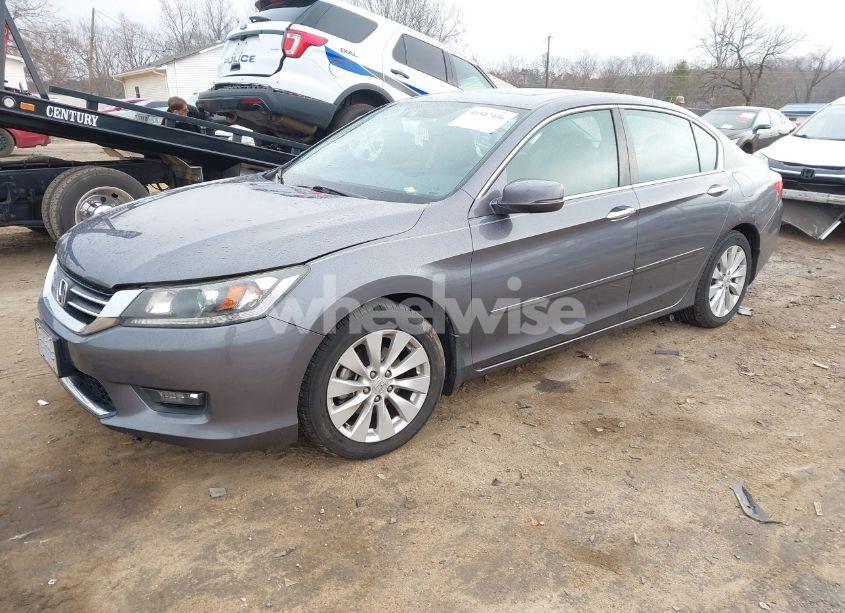 Photo 2 of 2014 Honda Accord EX-L (VIN 1HGCR2F88EA111023)