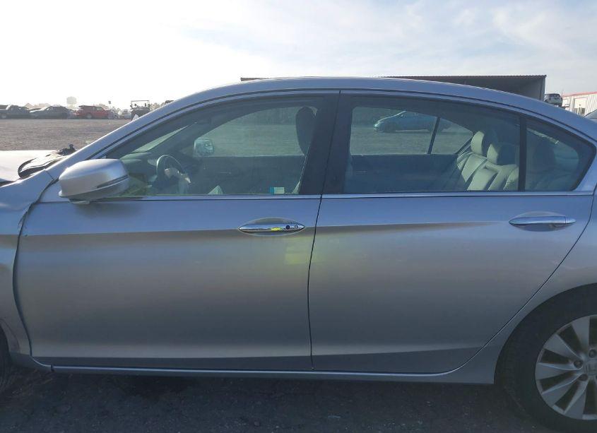 Photo 14 of 2014 Honda Accord EX-L (VIN 1HGCR2F88EA196929)