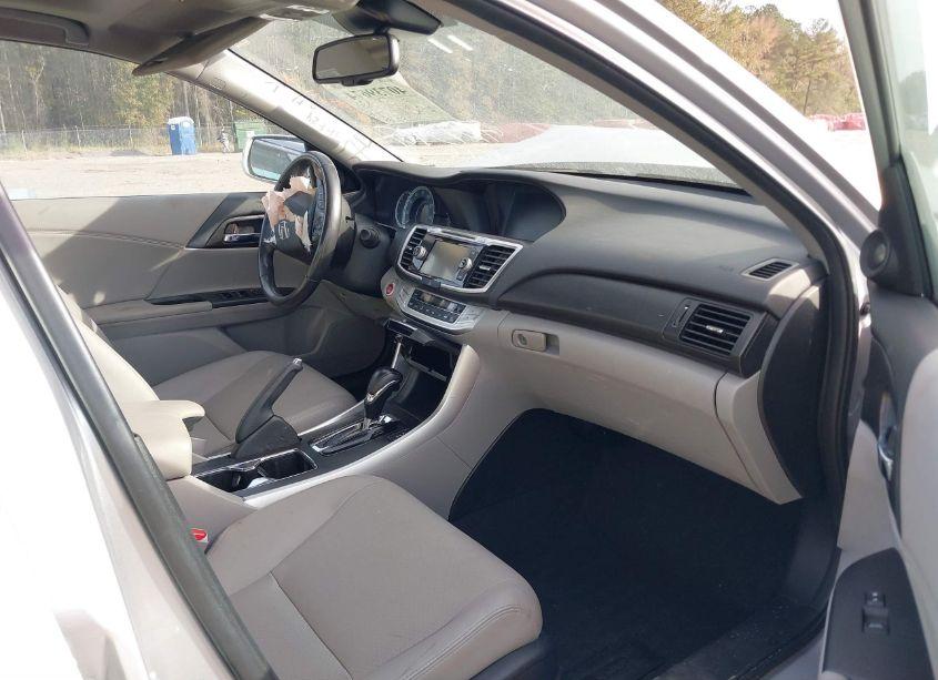 Photo 5 of 2014 Honda Accord EX-L (VIN 1HGCR2F88EA196929)