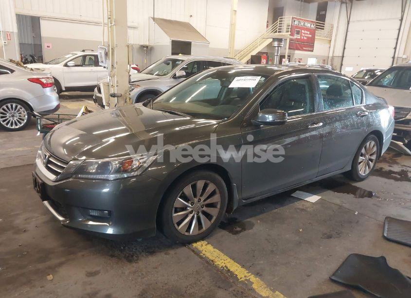 Photo 2 of 2014 Honda Accord EX-L (VIN 1HGCR2F88EA222851)