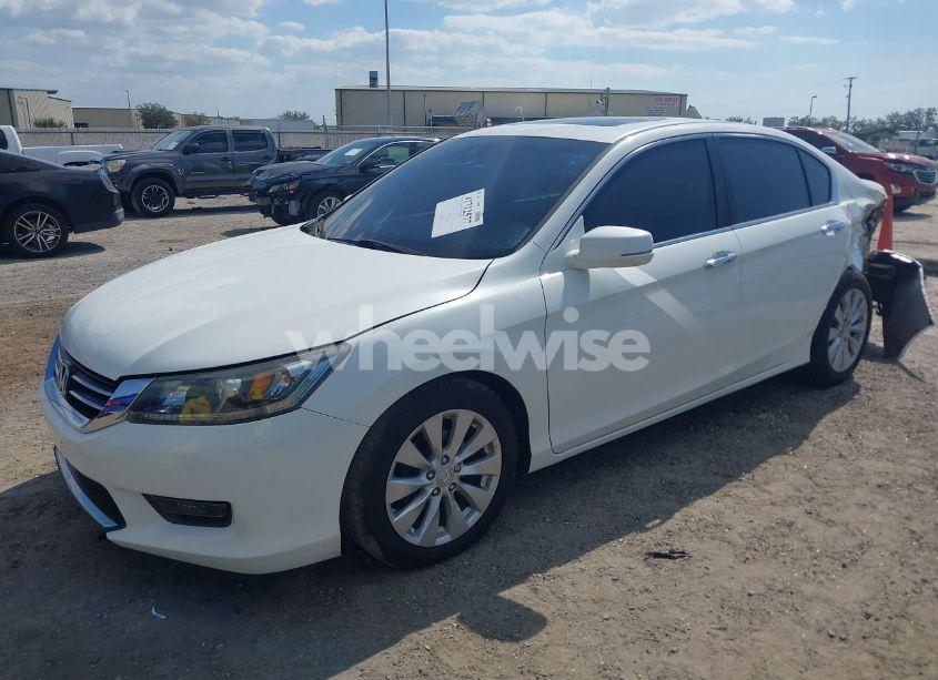 Photo 2 of 2014 Honda Accord EX-L (VIN 1HGCR2F88EA264727)
