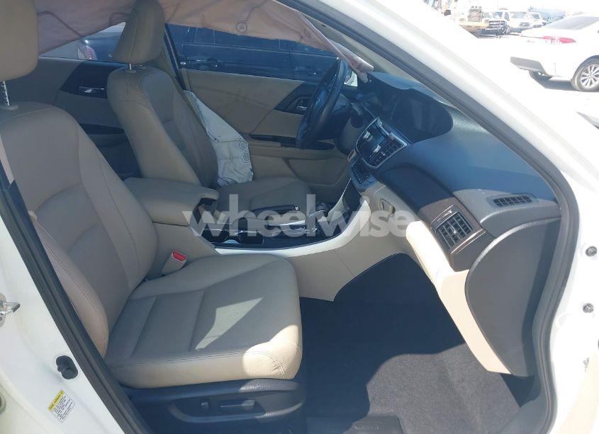 Photo 5 of 2014 Honda Accord EX-L (VIN 1HGCR2F88EA264727)