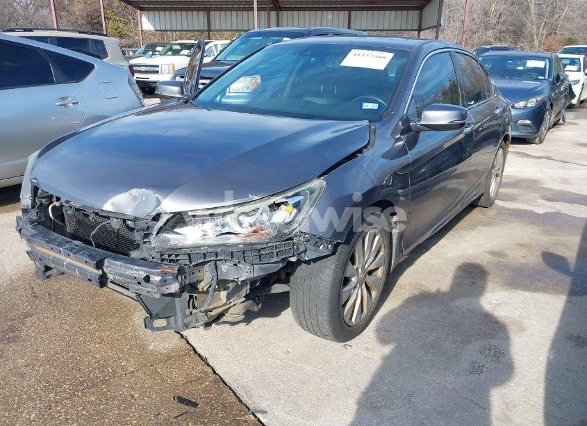 Photo 2 of 2014 Honda Accord EX-L (VIN 1HGCR2F88EA303381)