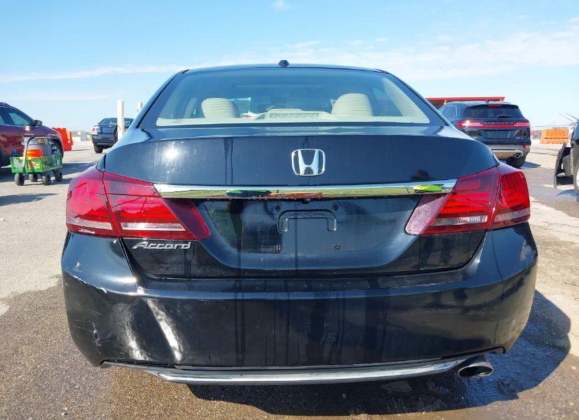 Photo 16 of 2015 Honda Accord EX-L (VIN 1HGCR2F88FA002594)