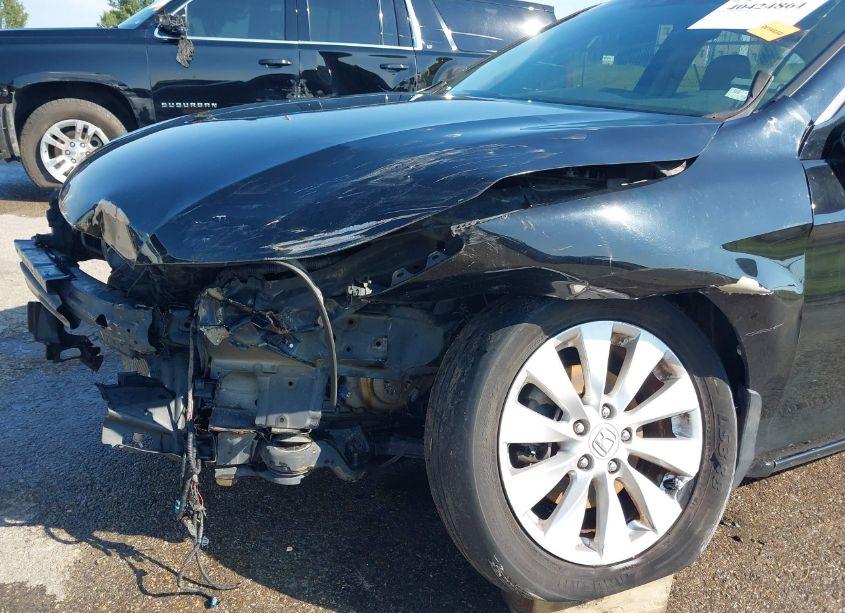 Photo 6 of 2015 Honda Accord EX-L (VIN 1HGCR2F88FA002594)