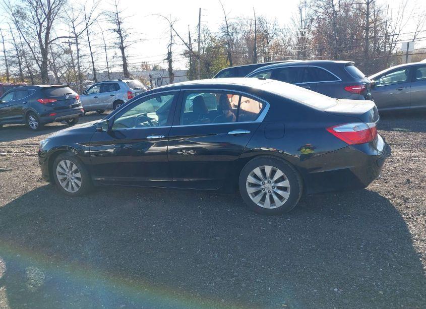 Photo 14 of 2015 Honda Accord EX-L (VIN 1HGCR2F88FA008797)