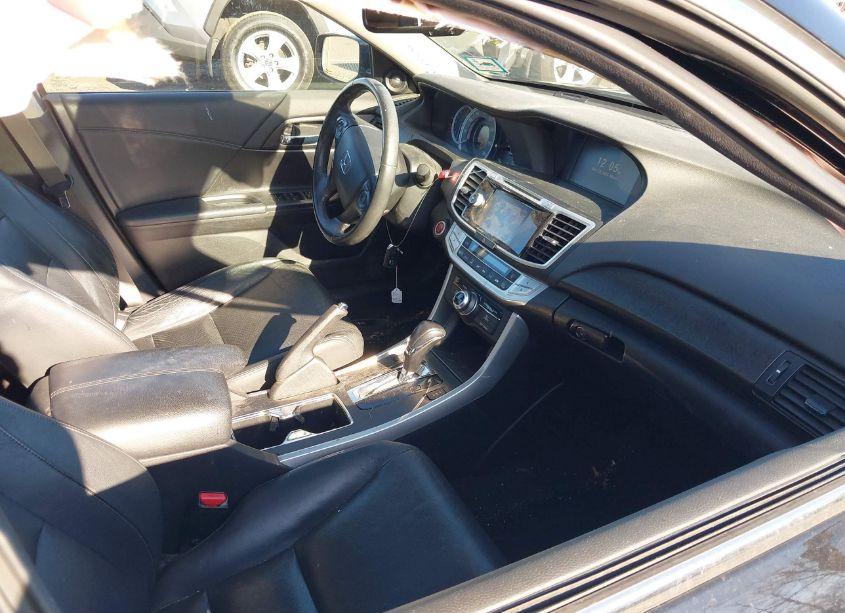 Photo 5 of 2015 Honda Accord EX-L (VIN 1HGCR2F88FA008797)