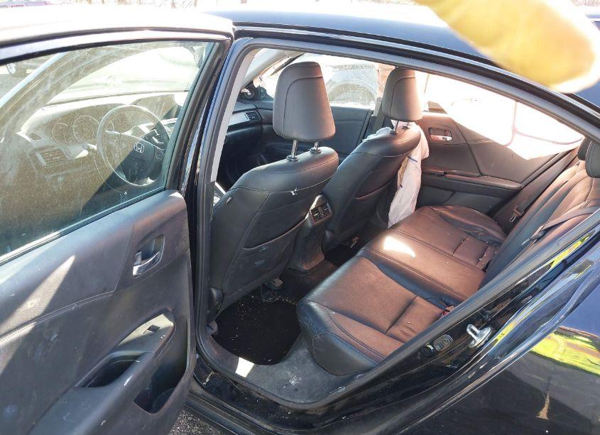 Photo 8 of 2015 Honda Accord EX-L (VIN 1HGCR2F88FA008797)