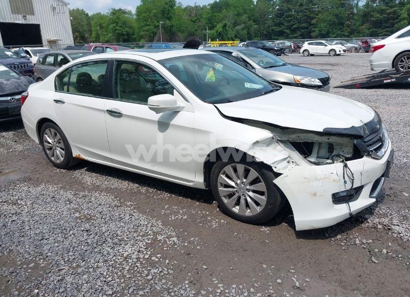 2015 Honda Accord EX-L (VIN 1HGCR2F88FA044814) main photo