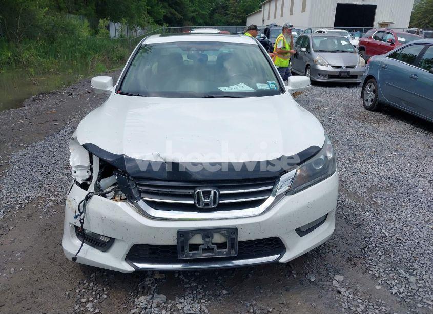 Photo 12 of 2015 Honda Accord EX-L (VIN 1HGCR2F88FA044814)