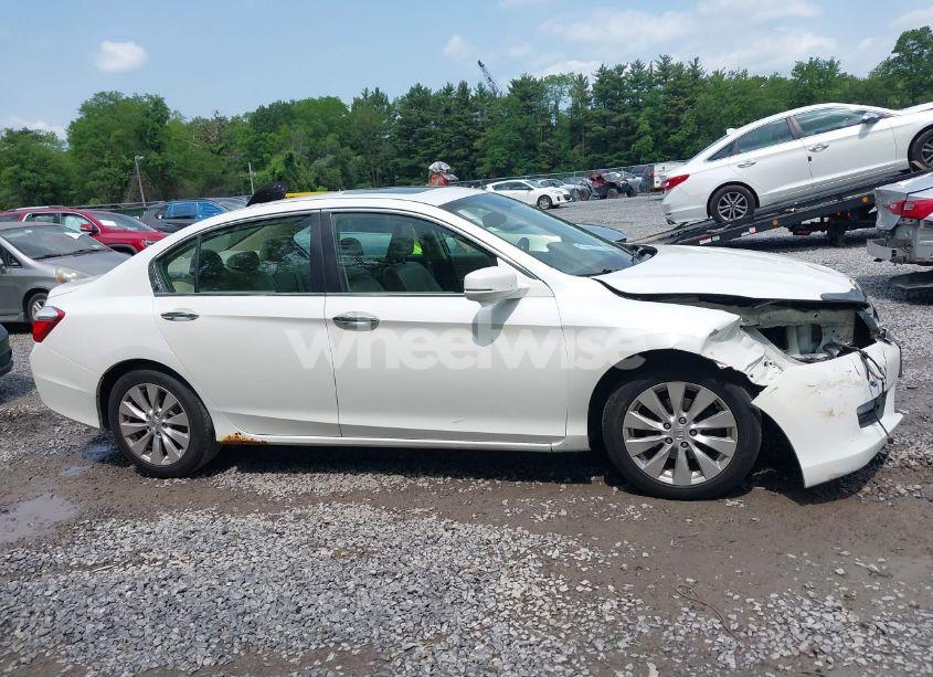 Photo 13 of 2015 Honda Accord EX-L (VIN 1HGCR2F88FA044814)