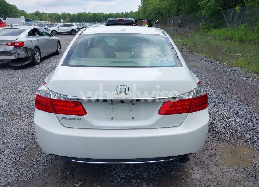 Photo 16 of 2015 Honda Accord EX-L (VIN 1HGCR2F88FA044814)