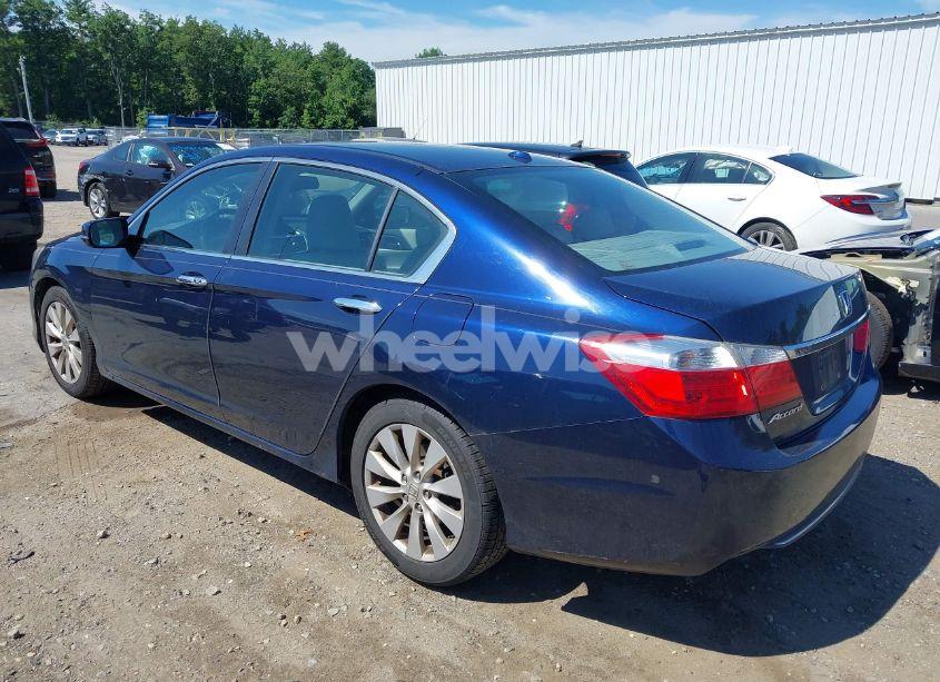 Photo 3 of 2015 Honda Accord EX-L (VIN 1HGCR2F88FA047843)