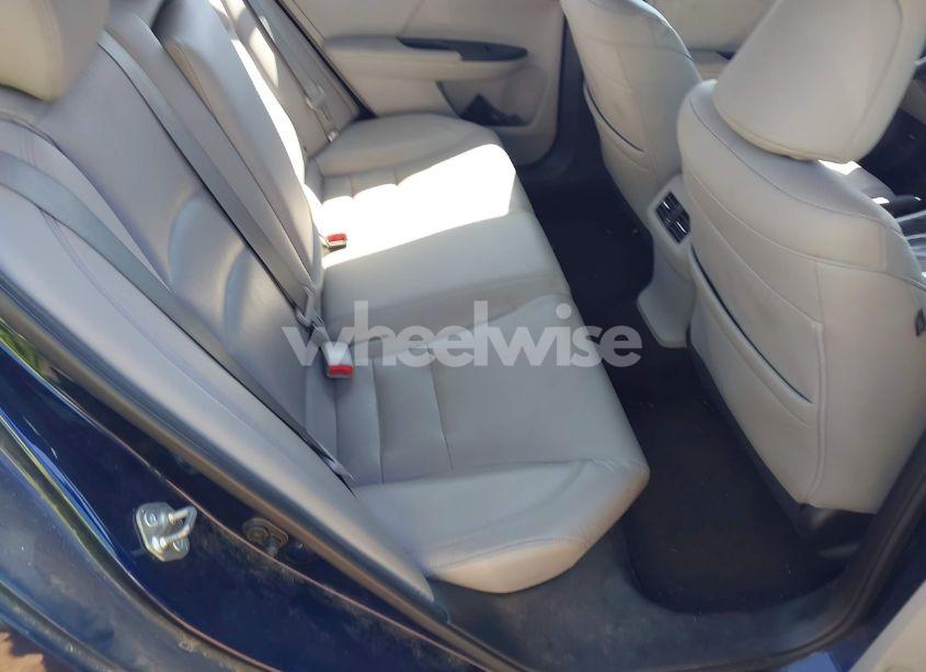 Photo 8 of 2015 Honda Accord EX-L (VIN 1HGCR2F88FA047843)