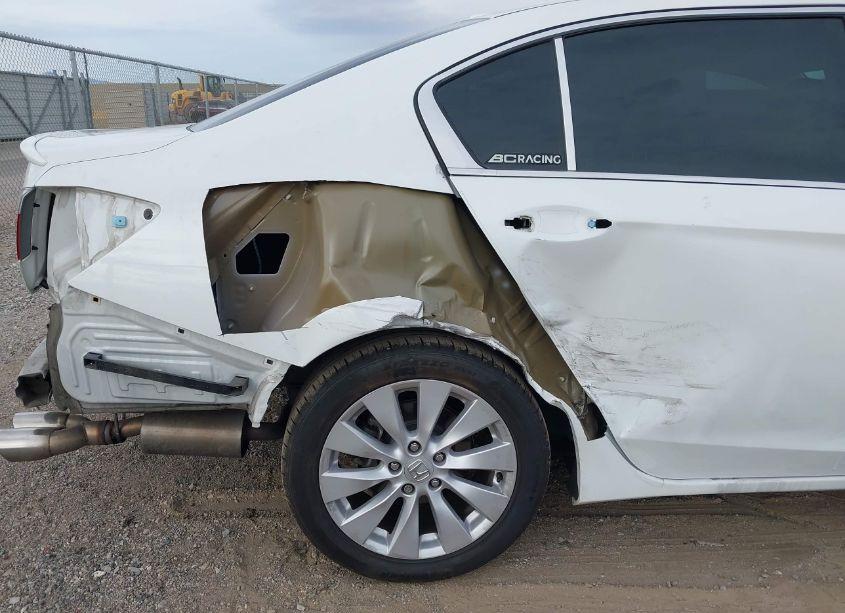 Photo 6 of 2015 Honda Accord EX-L (VIN 1HGCR2F88FA054615)