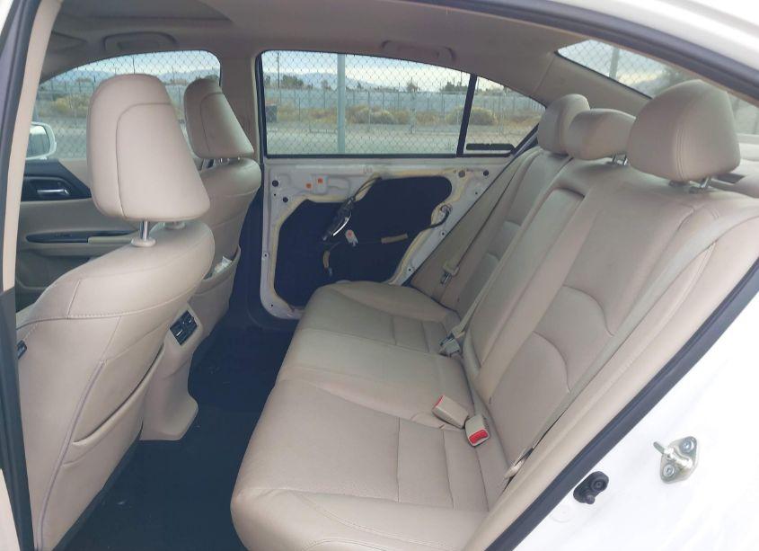 Photo 8 of 2015 Honda Accord EX-L (VIN 1HGCR2F88FA054615)