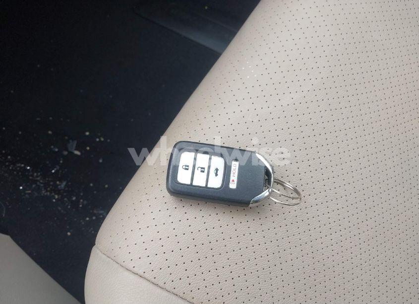 Photo 11 of 2015 Honda Accord EX-L (VIN 1HGCR2F88FA076288)