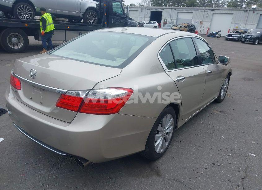 Photo 4 of 2015 Honda Accord EX-L (VIN 1HGCR2F88FA076288)