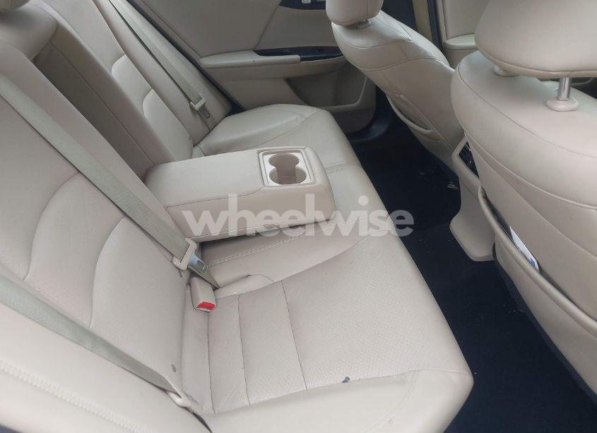 Photo 8 of 2015 Honda Accord EX-L (VIN 1HGCR2F88FA076288)