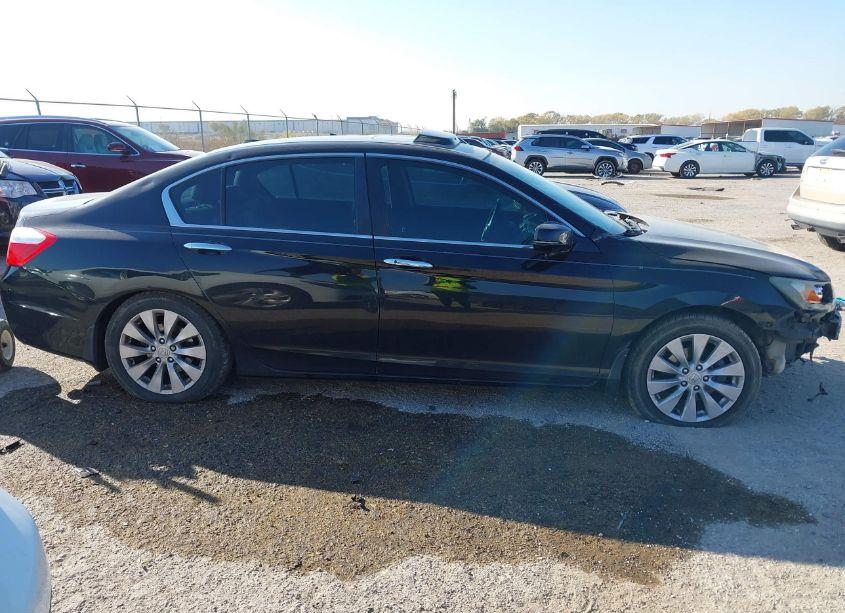 Photo 13 of 2015 Honda Accord EX-L (VIN 1HGCR2F88FA114845)
