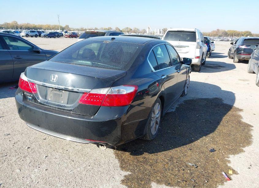 Photo 4 of 2015 Honda Accord EX-L (VIN 1HGCR2F88FA114845)