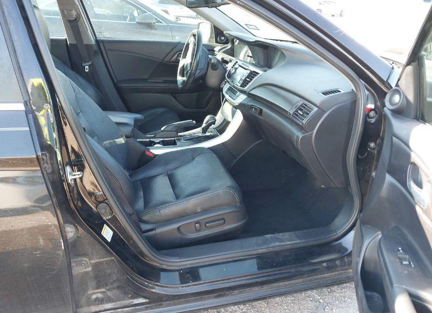 Photo 5 of 2015 Honda Accord EX-L (VIN 1HGCR2F88FA114845)