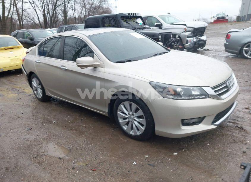 2015 Honda Accord EX-L (VIN 1HGCR2F88FA180330) main photo