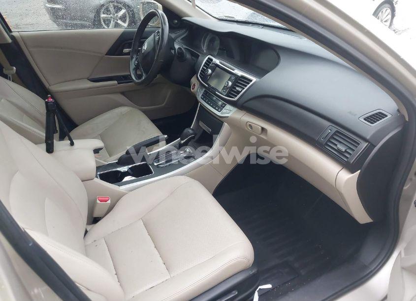 Photo 5 of 2015 Honda Accord EX-L (VIN 1HGCR2F88FA180330)