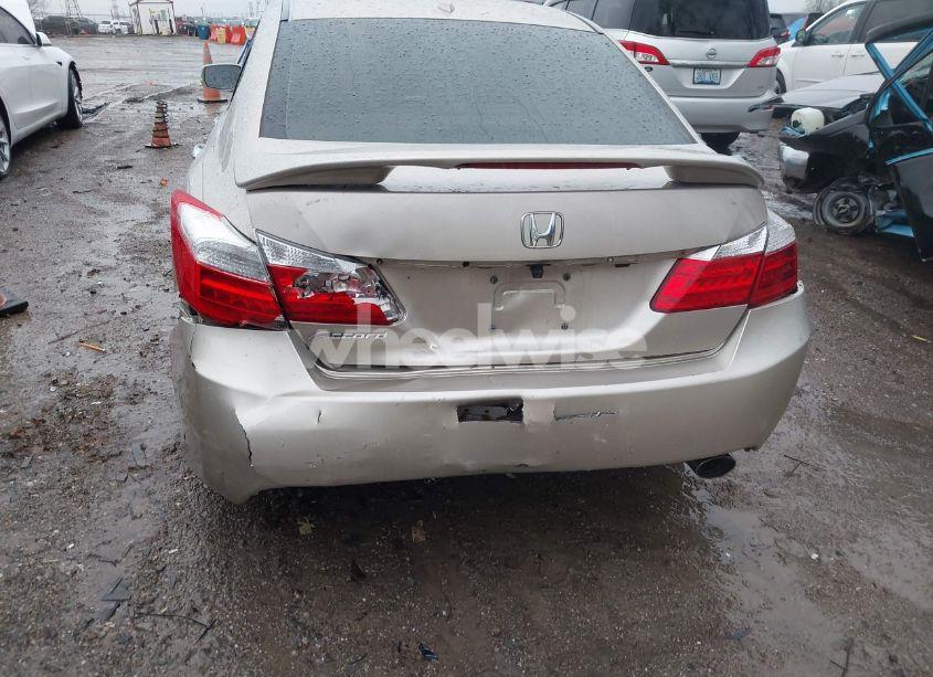 Photo 6 of 2015 Honda Accord EX-L (VIN 1HGCR2F88FA180330)