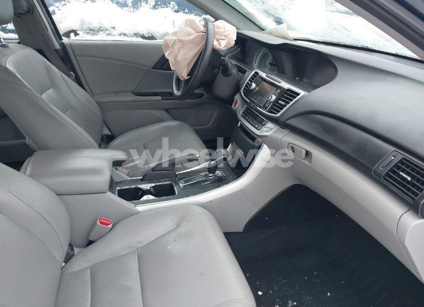 Photo 5 of 2015 Honda Accord EX-L (VIN 1HGCR2F88FA196057)