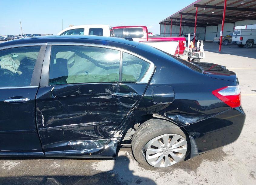 Photo 6 of 2015 Honda Accord EX-L (VIN 1HGCR2F88FA242437)