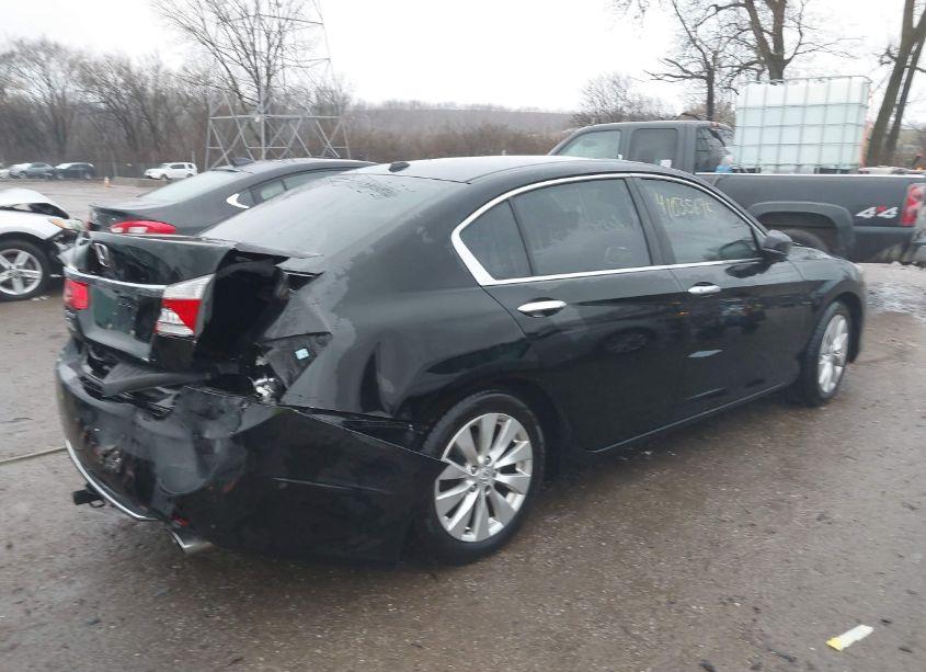 Photo 4 of 2015 Honda Accord EX-L (VIN 1HGCR2F88FA274532)