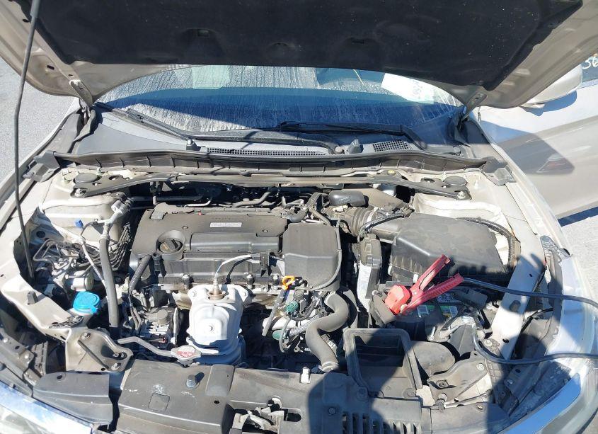 Photo 10 of 2016 Honda Accord EX-L (VIN 1HGCR2F88GA103149)