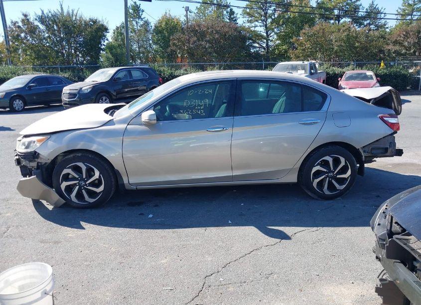 Photo 13 of 2016 Honda Accord EX-L (VIN 1HGCR2F88GA103149)