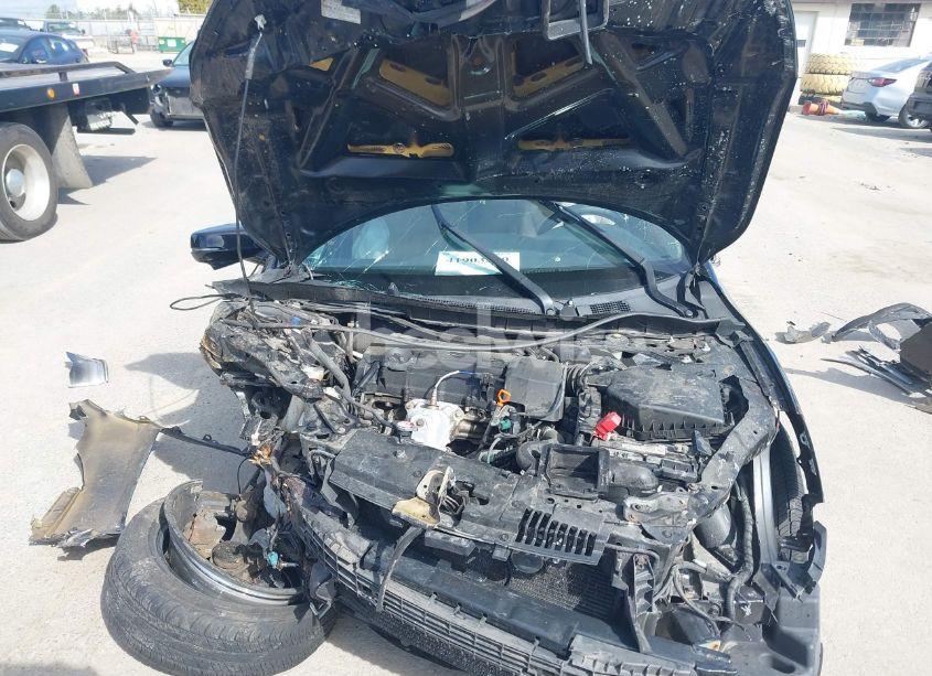 Photo 10 of 2016 Honda Accord EX-L (VIN 1HGCR2F88GA103510)