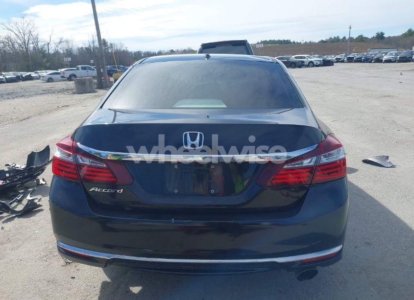 Photo 15 of 2016 Honda Accord EX-L (VIN 1HGCR2F88GA103510)